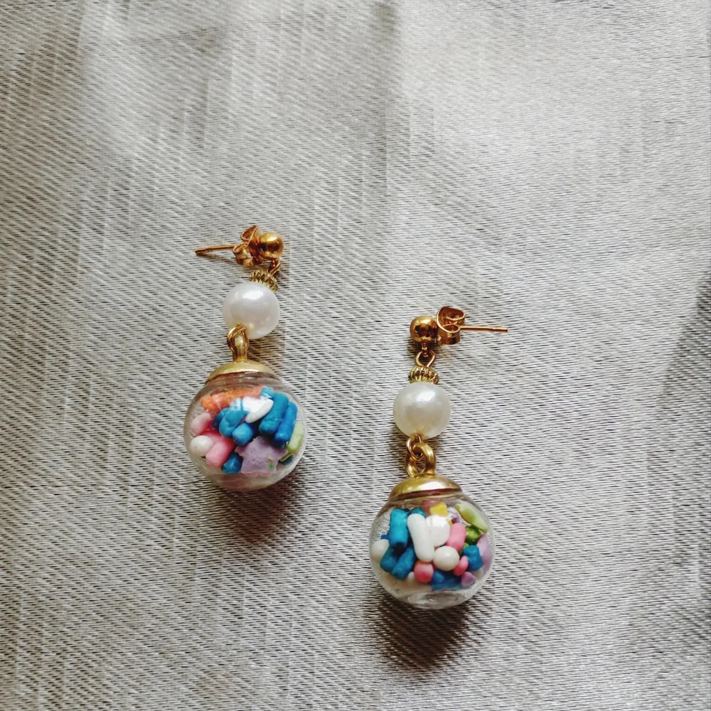 Kawaii Glass Sphere Sprinkle Pendant  Beaded Bracelet/ Earring Set Artisan Made - Picture 3 of 5